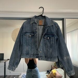 GAP Women's Medium Wash Denim Jacket